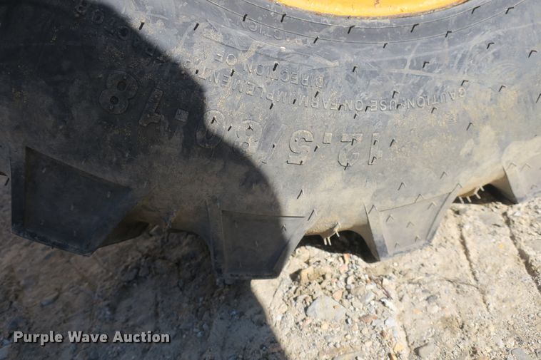 image for item DB10054 1994 Caterpillar 426B backhoe