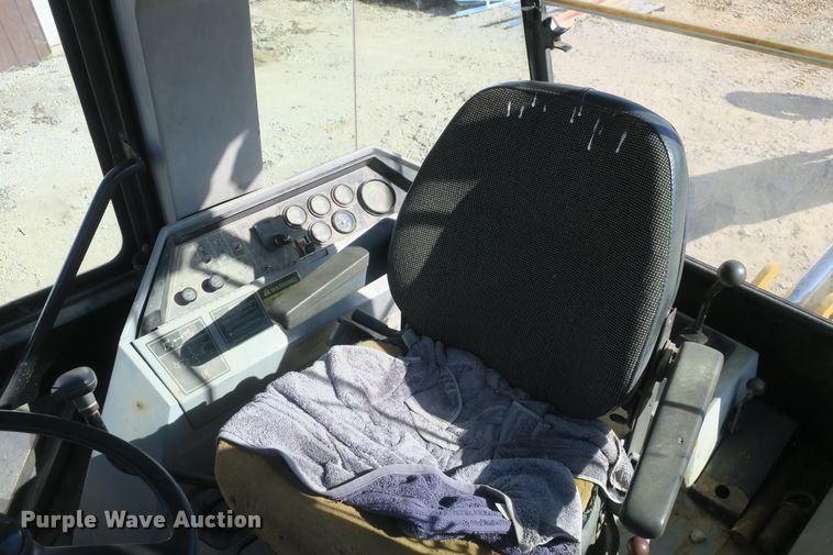 image for item DB10054 1994 Caterpillar 426B backhoe