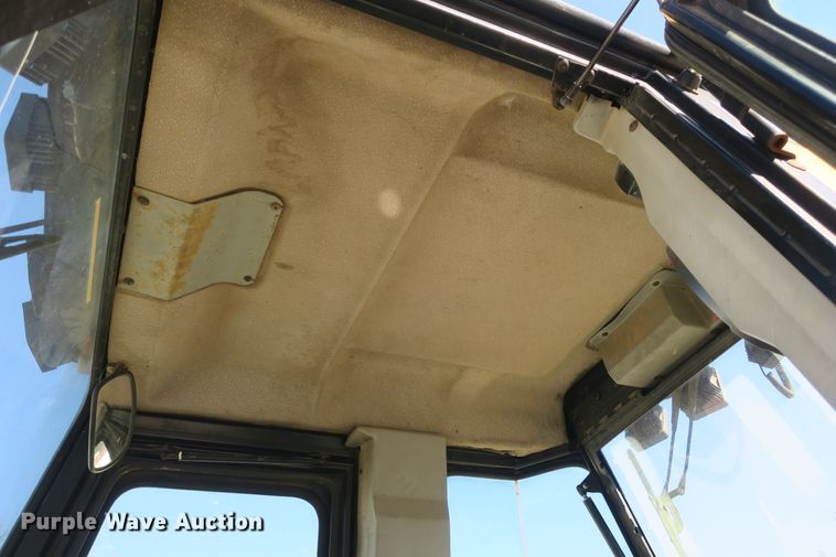 image for item DB10054 1994 Caterpillar 426B backhoe