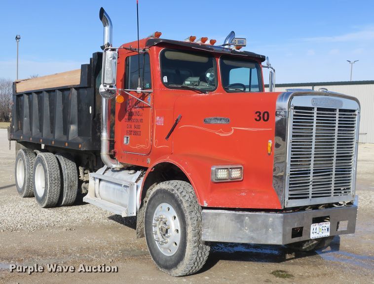 image for item DB10067 1986 Freightliner FLC dump truck