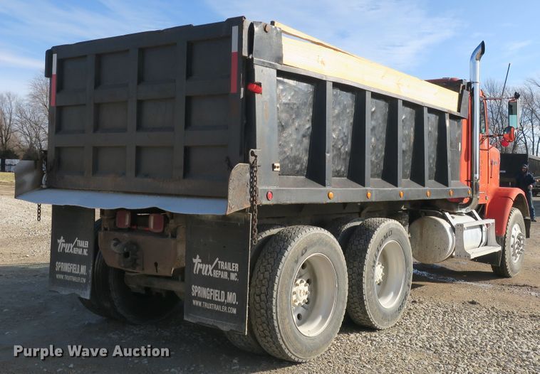 image for item DB10067 1986 Freightliner FLC dump truck