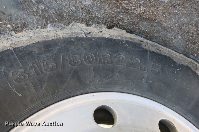 image for item DB10067 1986 Freightliner FLC dump truck