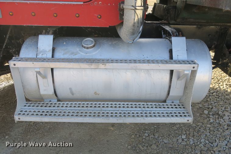 image for item DB10067 1986 Freightliner FLC dump truck