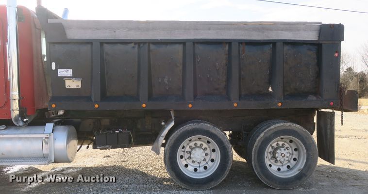 image for item DB10067 1986 Freightliner FLC dump truck