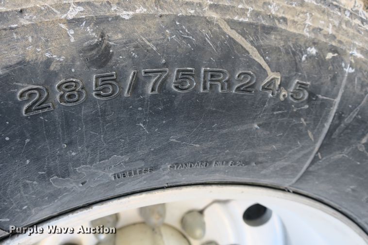 image for item DB10067 1986 Freightliner FLC dump truck