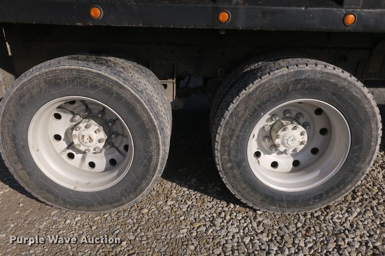 image for item DB10067 1986 Freightliner FLC dump truck