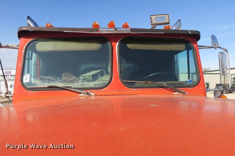 image for item DB10067 1986 Freightliner FLC dump truck