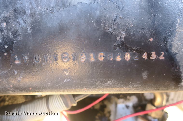 image for item DB10067 1986 Freightliner FLC dump truck