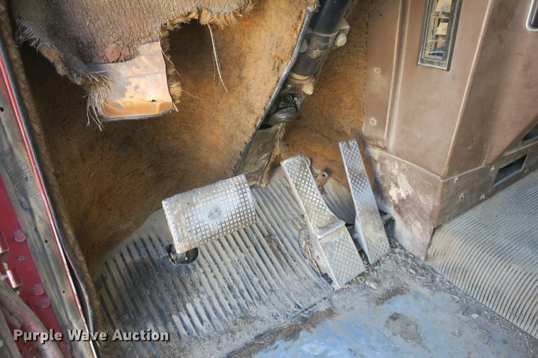 image for item DB10067 1986 Freightliner FLC dump truck