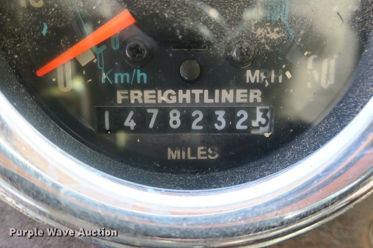 image for item DB10067 1986 Freightliner FLC dump truck