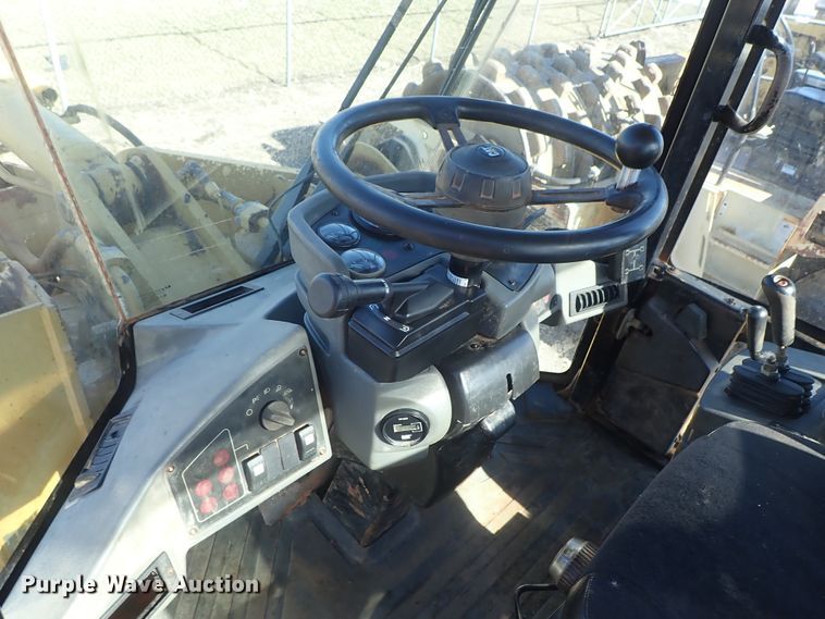 image for item DC3355 1998 Caterpillar 938G wheel loader