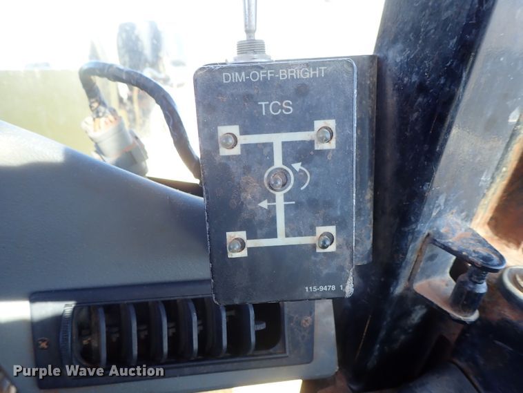 image for item DC3355 1998 Caterpillar 938G wheel loader