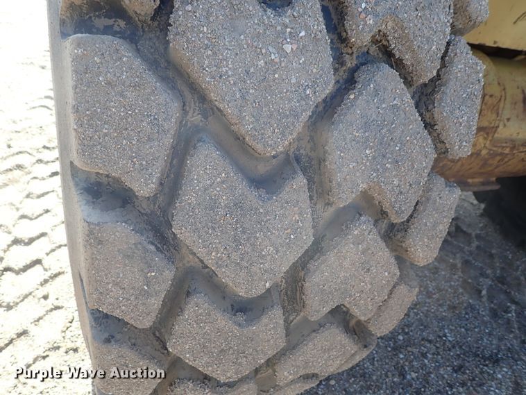image for item DC3355 1998 Caterpillar 938G wheel loader