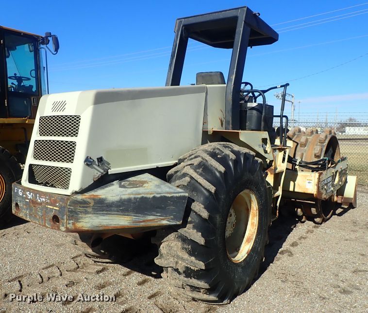 image for item DC3356 1997 Ingersoll Rand SD-115F single drum vibratory roller