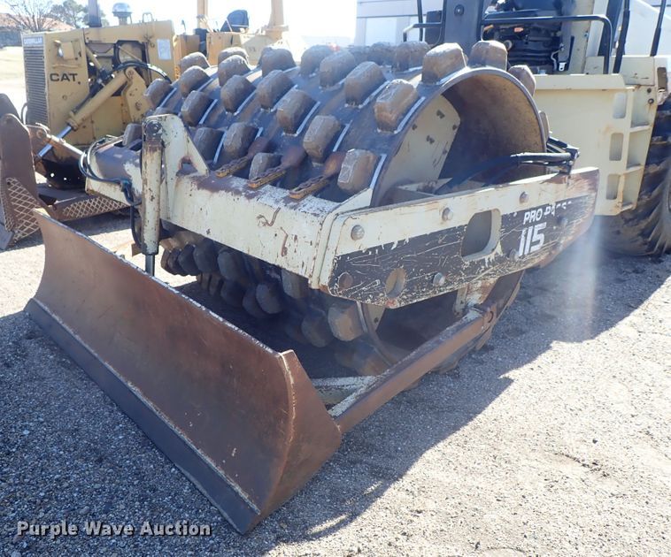 image for item DC3356 1997 Ingersoll Rand SD-115F single drum vibratory roller