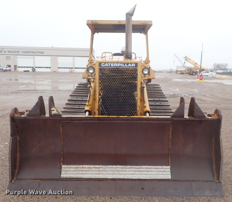 image for item DC3358 1987 Caterpillar D5H LGP dozer