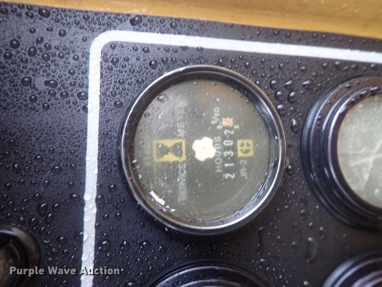 image for item DC3358 1987 Caterpillar D5H LGP dozer