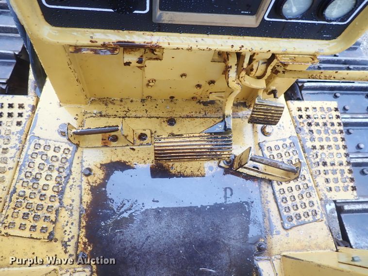 image for item DC3358 1987 Caterpillar D5H LGP dozer