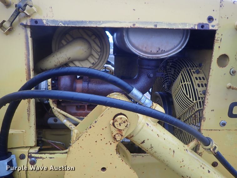 image for item DC3358 1987 Caterpillar D5H LGP dozer