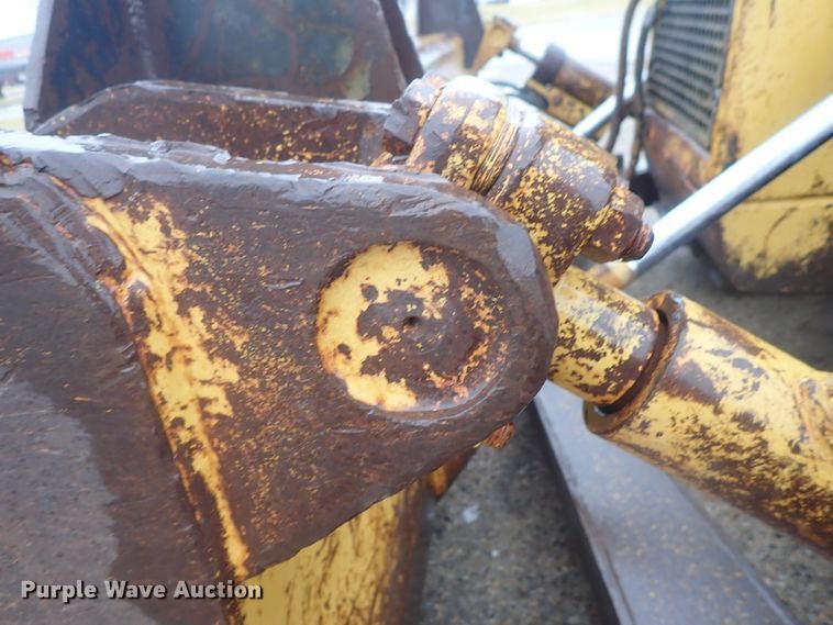 image for item DC3358 1987 Caterpillar D5H LGP dozer