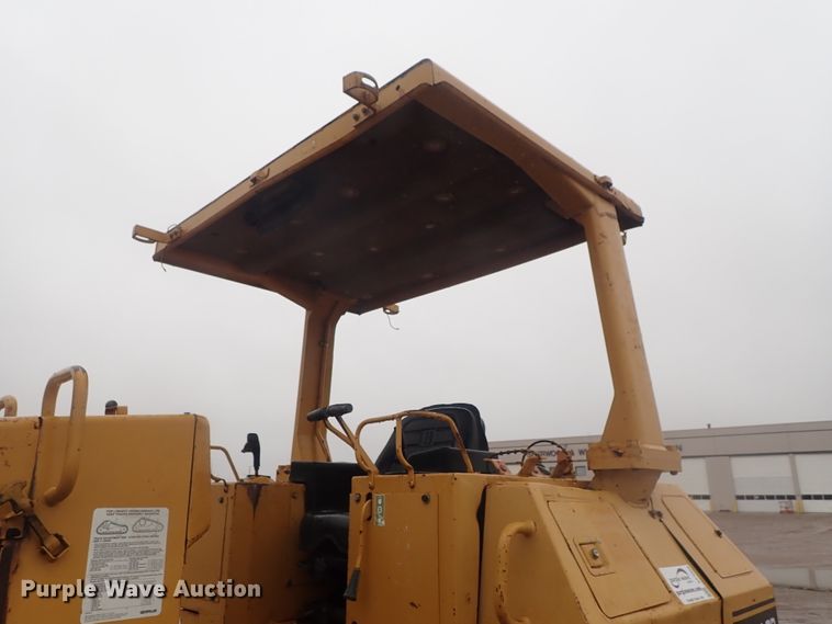 image for item DC3358 1987 Caterpillar D5H LGP dozer