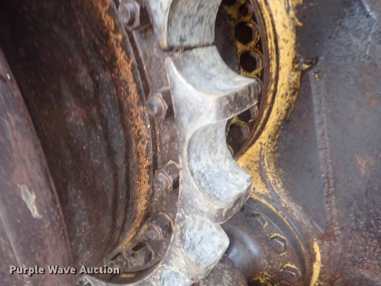 image for item DC3358 1987 Caterpillar D5H LGP dozer