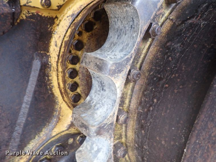 image for item DC3358 1987 Caterpillar D5H LGP dozer