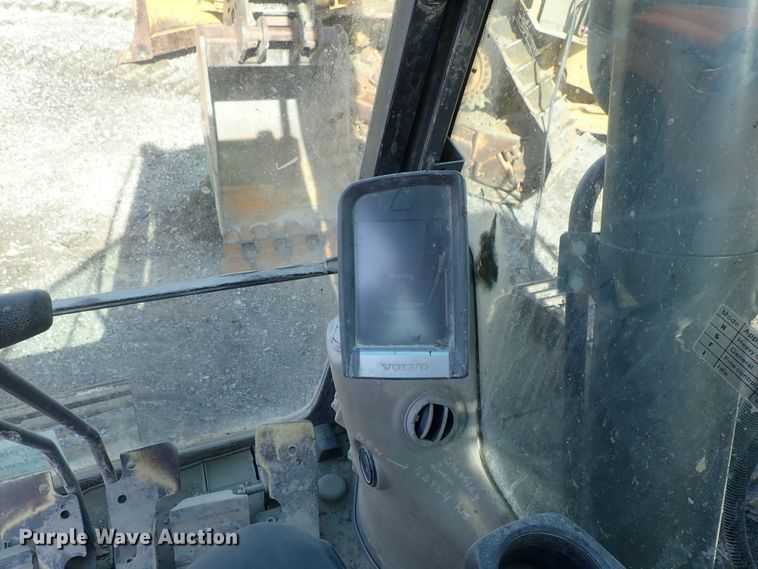 image for item DC3361 2010 Volvo EC210CL HD excavator