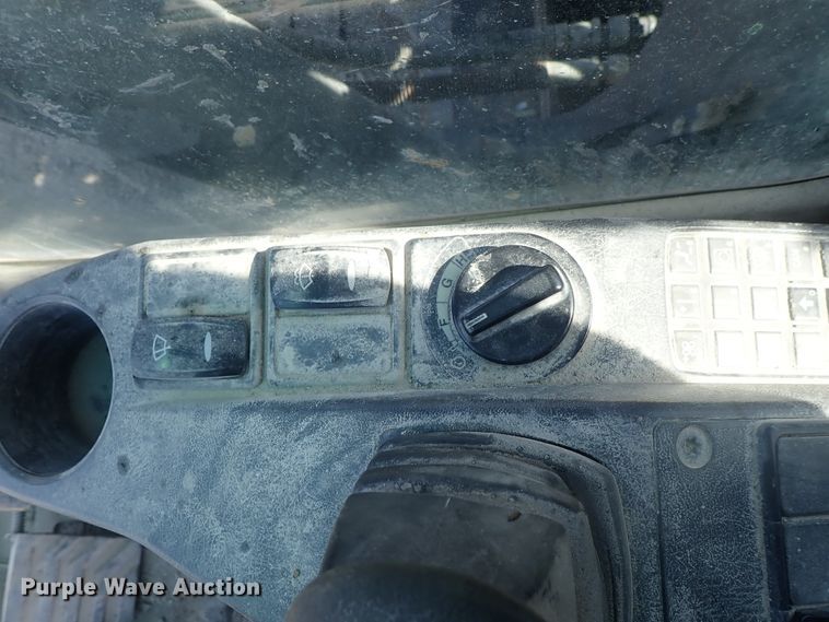 image for item DC3361 2010 Volvo EC210CL HD excavator