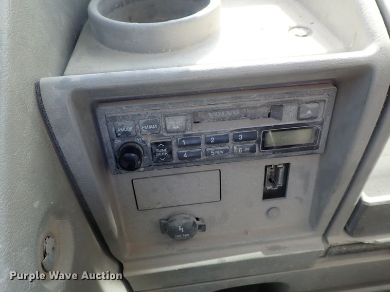 image for item DC3361 2010 Volvo EC210CL HD excavator