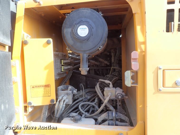 image for item DC3361 2010 Volvo EC210CL HD excavator