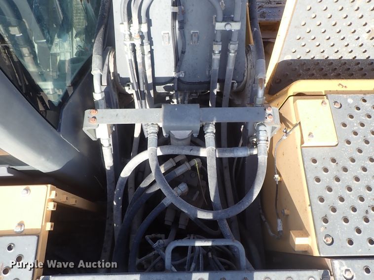 image for item DC3361 2010 Volvo EC210CL HD excavator