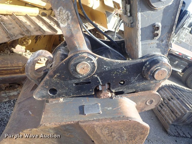 image for item DC3361 2010 Volvo EC210CL HD excavator