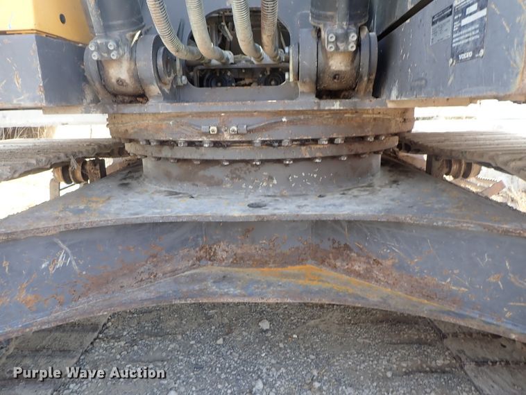 image for item DC3361 2010 Volvo EC210CL HD excavator