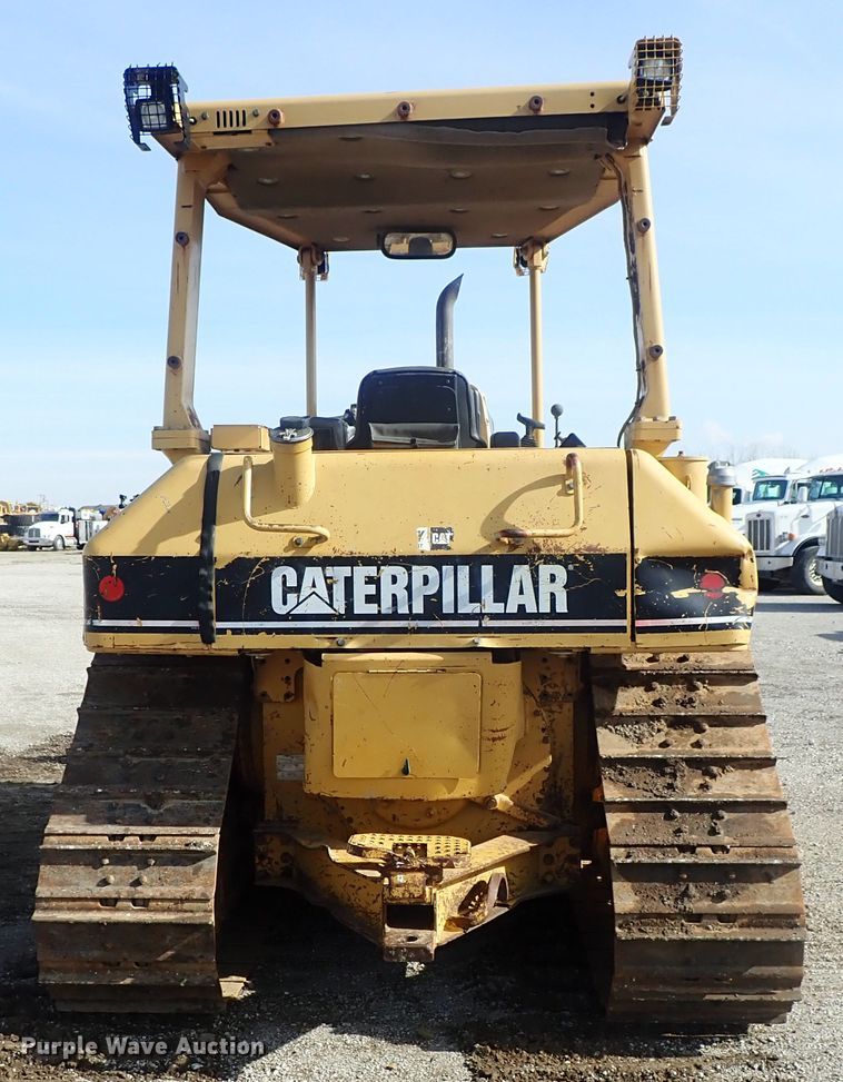 image for item DC3363 2004 Caterpillar D5N XL dozer