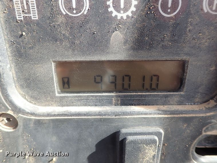 image for item DC3363 2004 Caterpillar D5N XL dozer