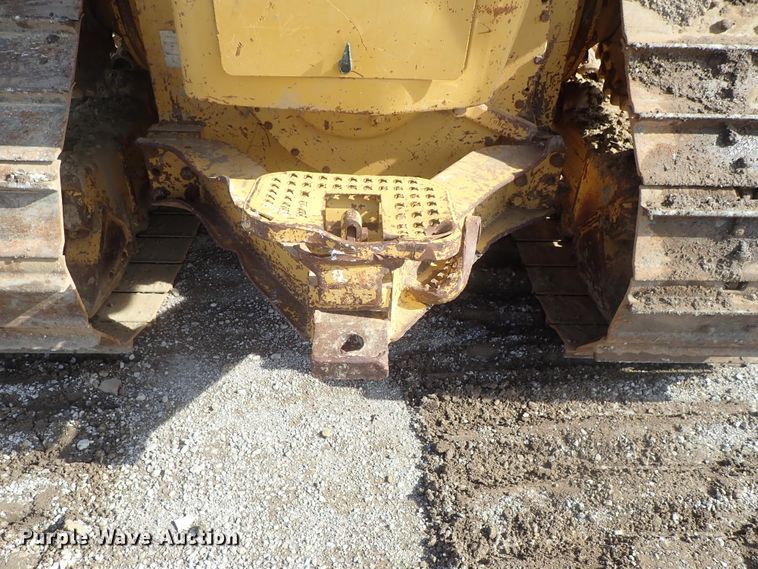 image for item DC3363 2004 Caterpillar D5N XL dozer
