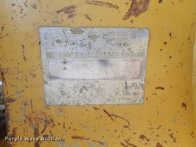 image for item DC3363 2004 Caterpillar D5N XL dozer
