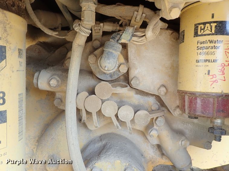 image for item DC3363 2004 Caterpillar D5N XL dozer