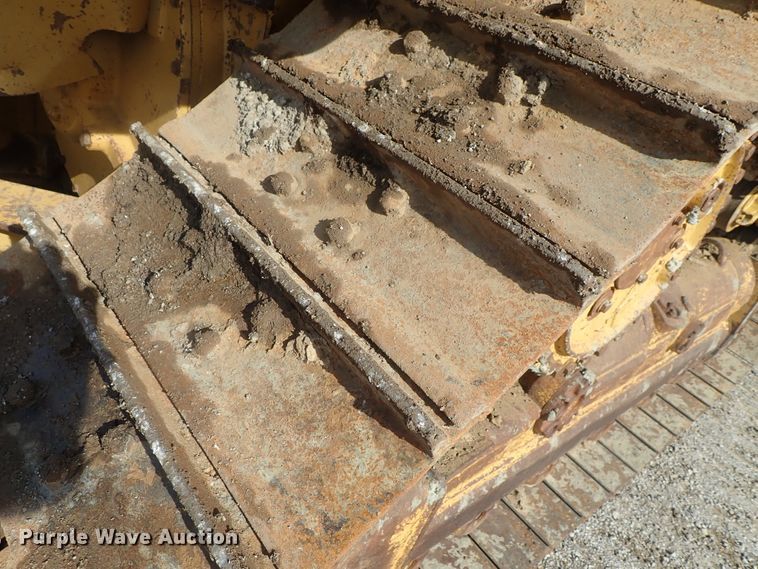 image for item DC3363 2004 Caterpillar D5N XL dozer