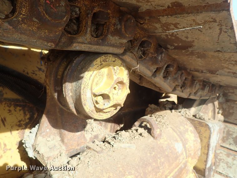 image for item DC3363 2004 Caterpillar D5N XL dozer