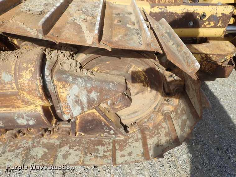 image for item DC3363 2004 Caterpillar D5N XL dozer