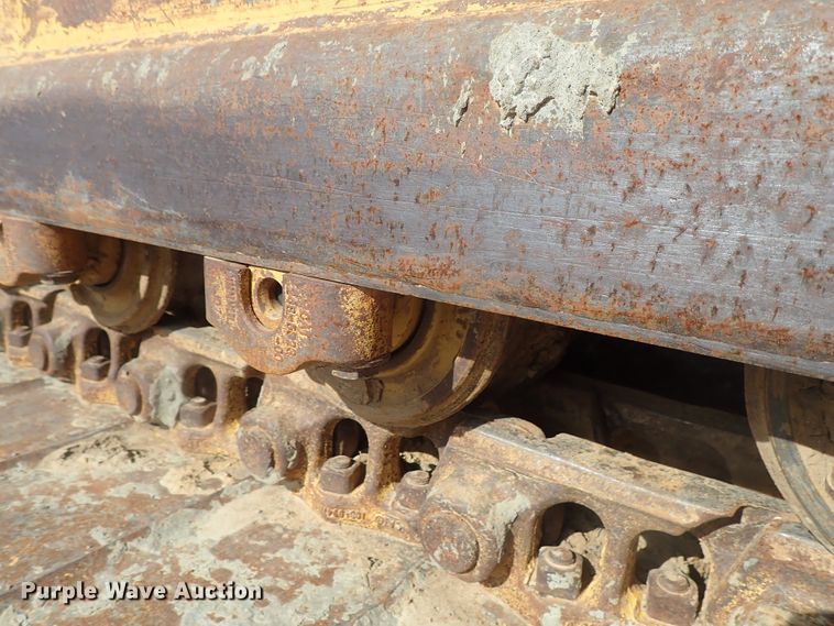 image for item DC3363 2004 Caterpillar D5N XL dozer