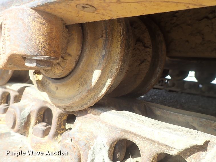 image for item DC3363 2004 Caterpillar D5N XL dozer