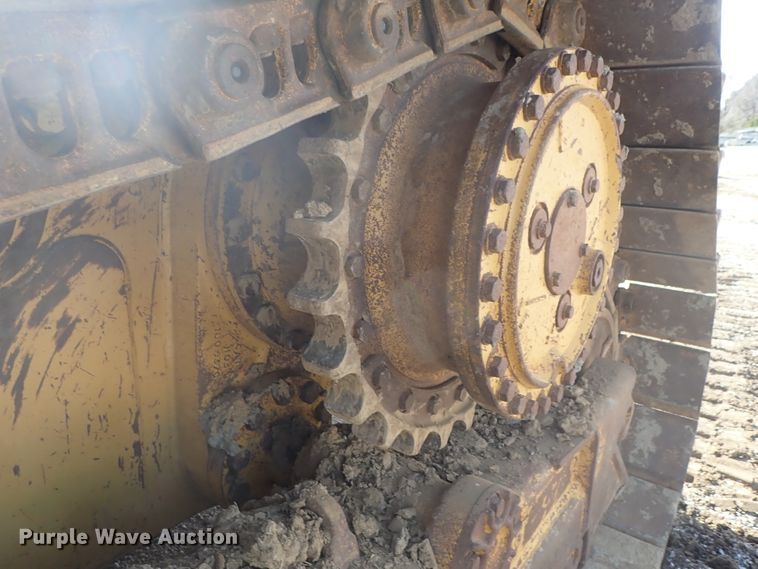 image for item DC3363 2004 Caterpillar D5N XL dozer