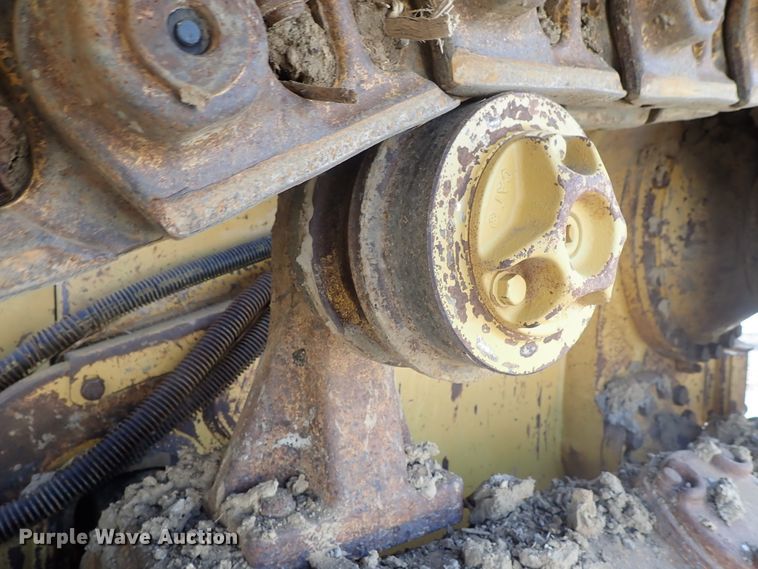 image for item DC3363 2004 Caterpillar D5N XL dozer