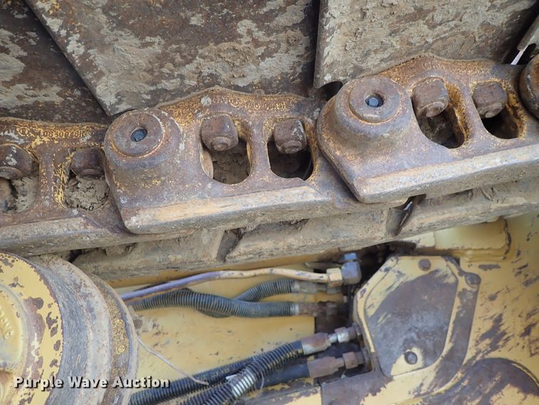 image for item DC3363 2004 Caterpillar D5N XL dozer