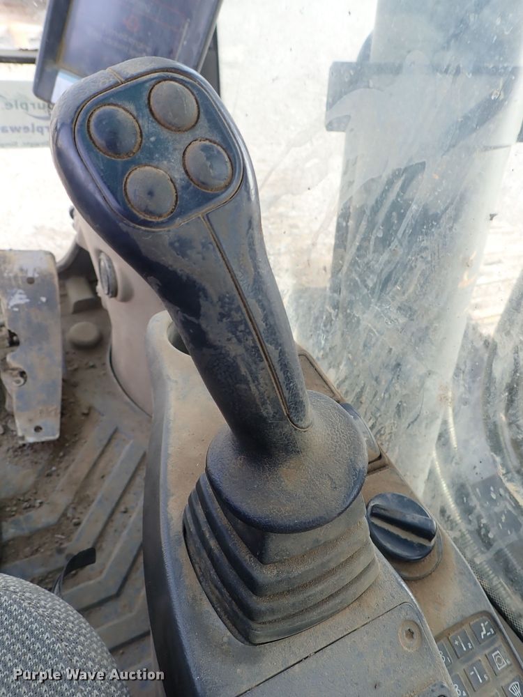 image for item DC3364 2007 Volvo EC240CLQC excavator