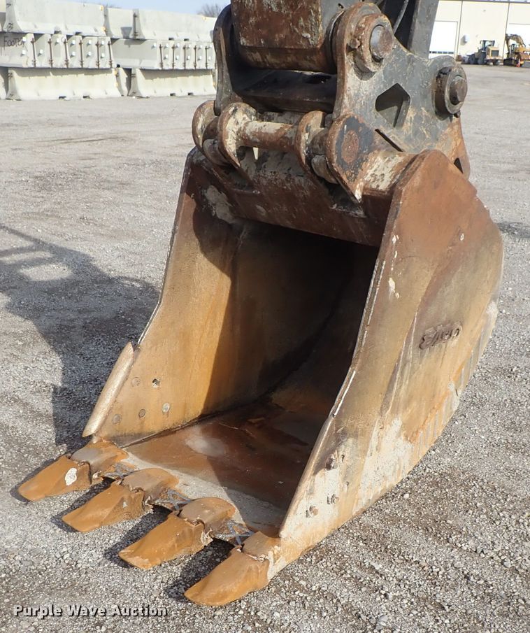 image for item DC3364 2007 Volvo EC240CLQC excavator