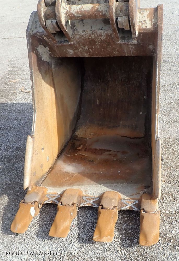 image for item DC3364 2007 Volvo EC240CLQC excavator